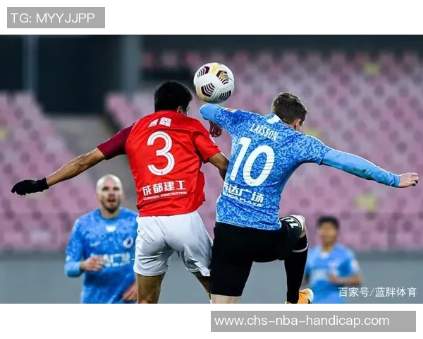 安郅与泽尼特激战正酣赛场上演精彩对决引发球迷热议